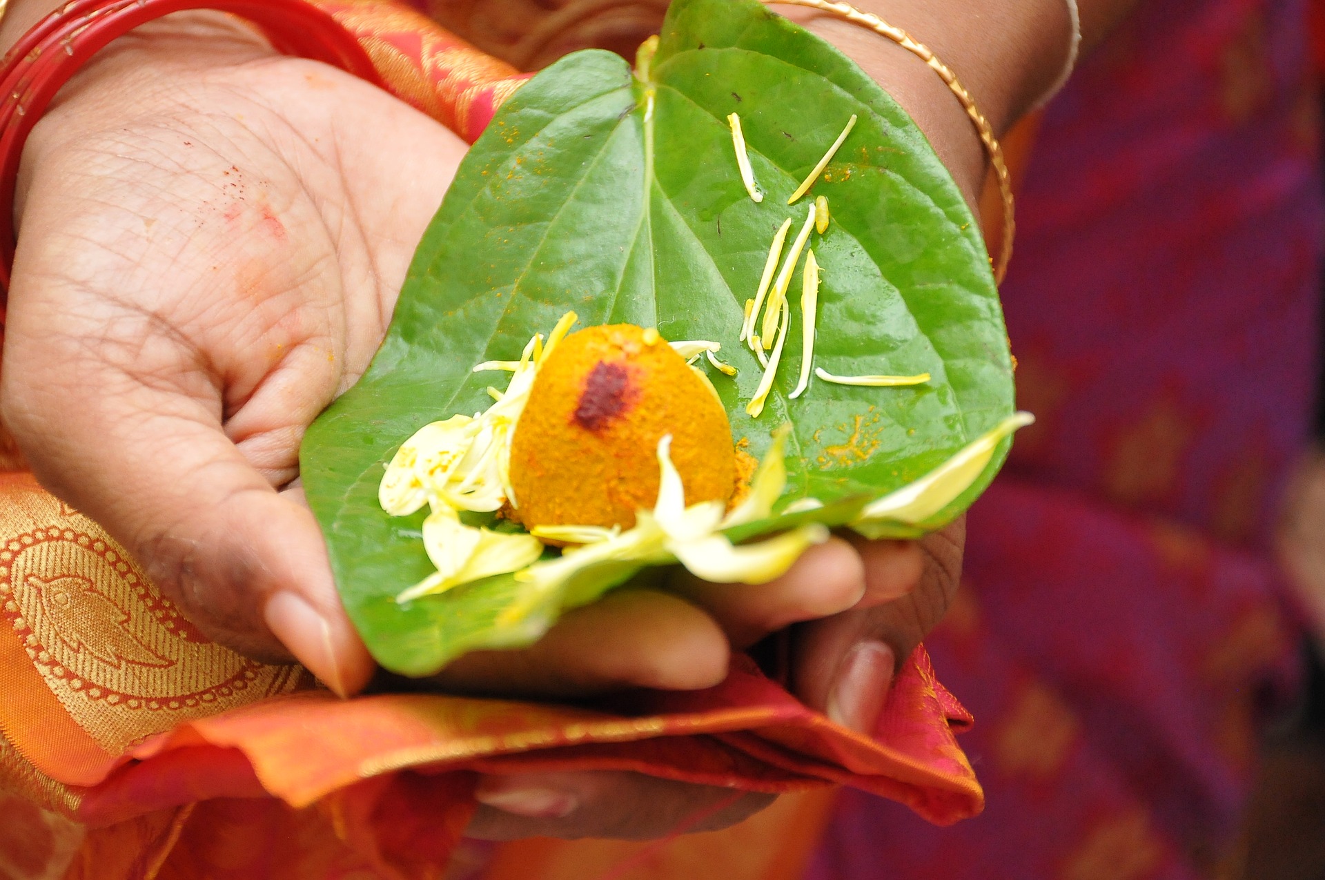 தமிழும் மேலைத்தேயமும் கட்டுரை#tamil culture#westernization 2 www.kidhours.com